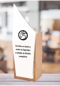 Premio deportivo de madera Thumb