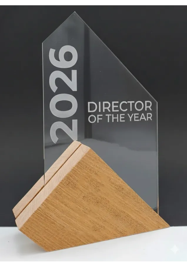 Trophäe aus Methacrylat mit Holzsockel