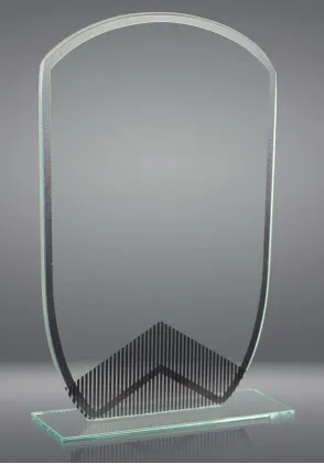 Kristalltrophäe mit schwarzem Detail