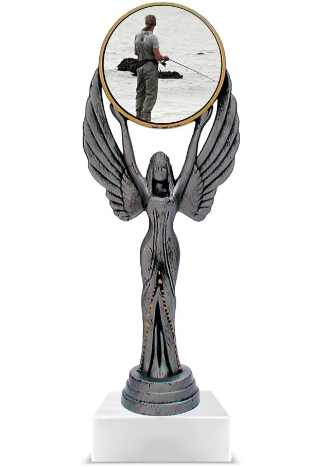 Maßgefertigte Angeltrophäe aus Kunstharz