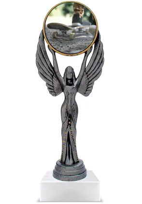 Maßgefertigte Skateboard-Trophäe aus Kunstharz