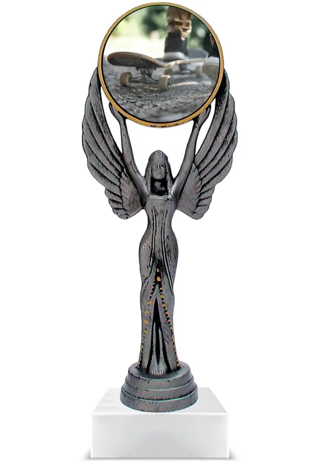 Maßgefertigte Skateboard-Trophäe aus Kunstharz