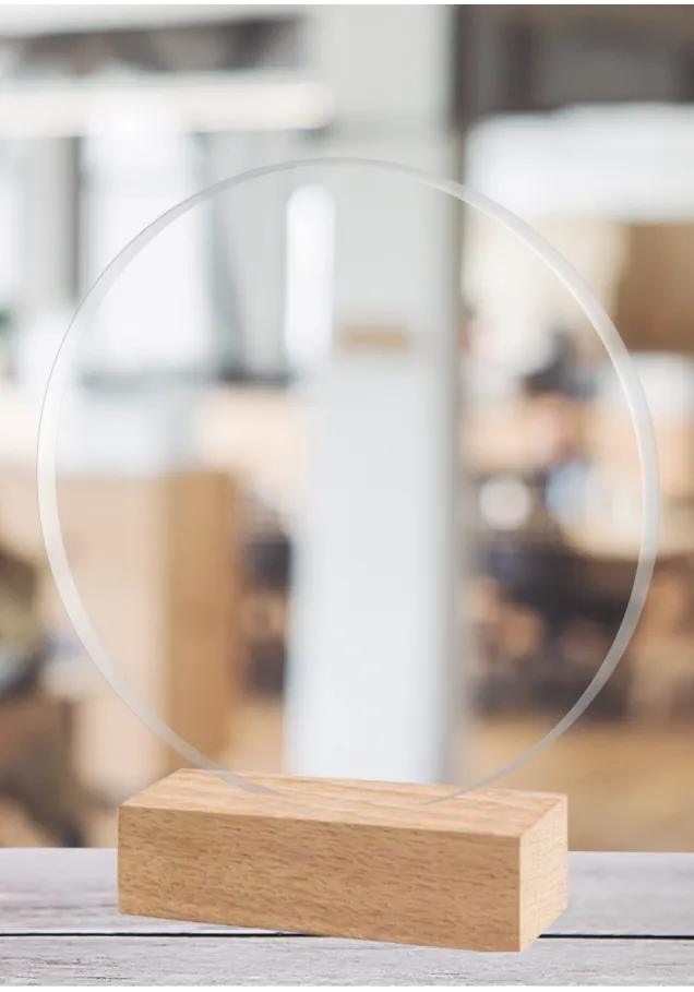 Trophäe geschnitten in Methacrylatblasen