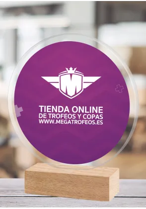 Trophäe geschnitten in Methacrylatblasen