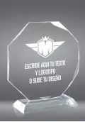 Trofeo de cristal forma octogonal base rectangular Thumb